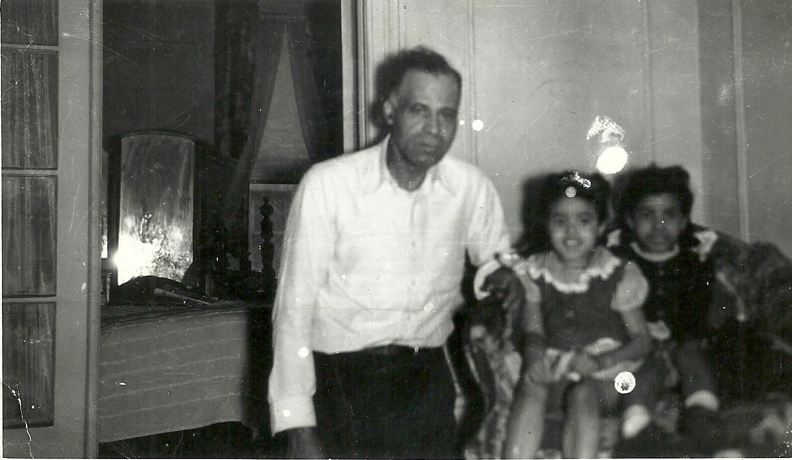 Old Weeks Family Photo: Augustus 'Pop' Weekes with granddaughters in the Bronx.